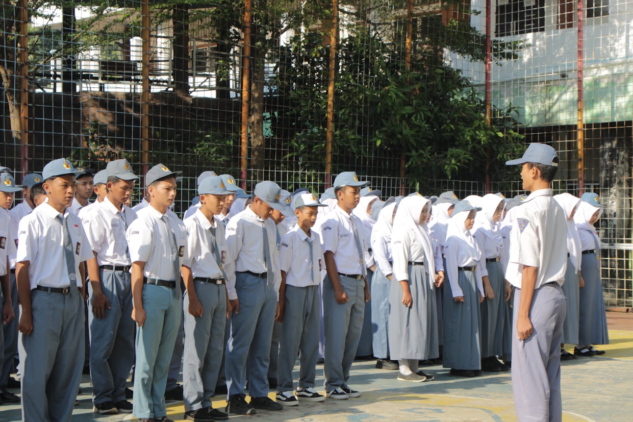 Kegiatan Upacara Bendera Hari Senin